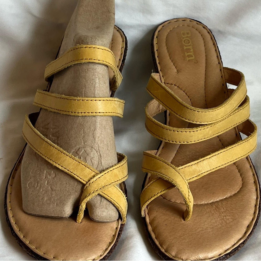 Born mustard size 9 platform sandals
